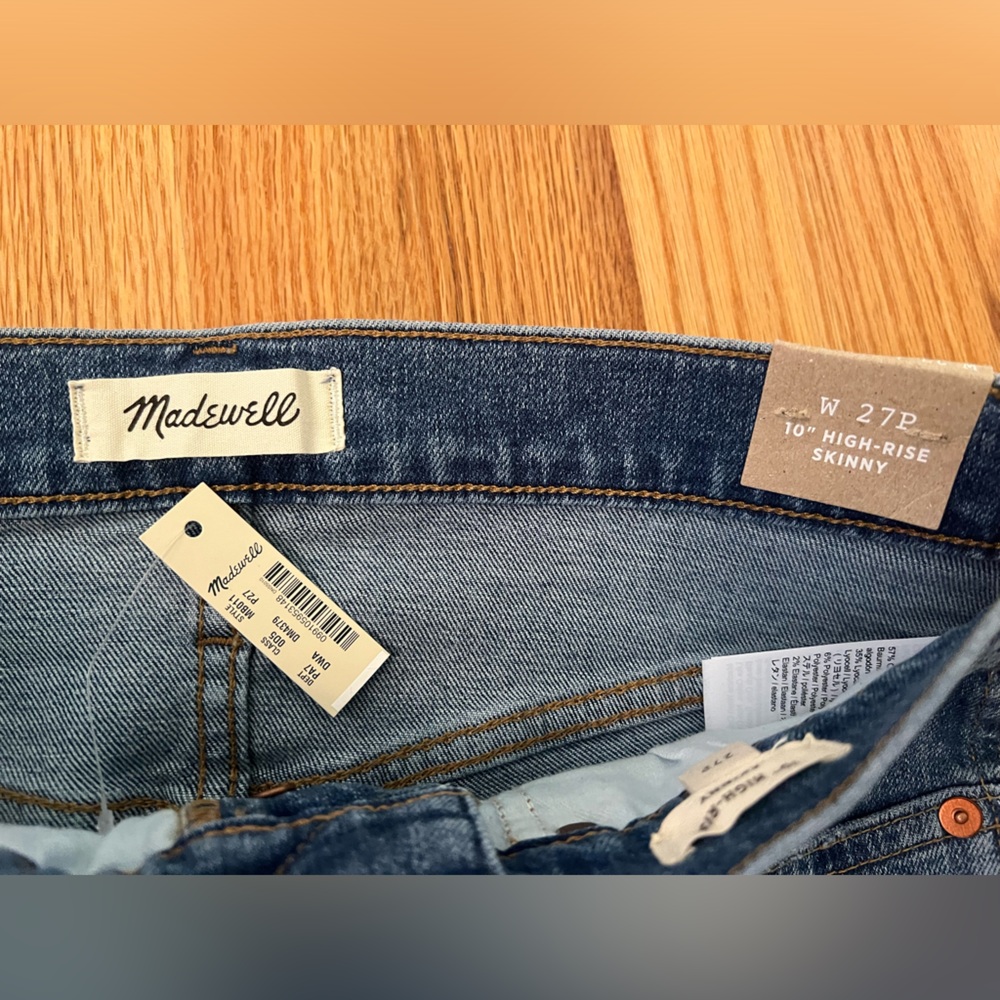 Madewell 10” High Rise in Tencel Denim with Magic Pockets